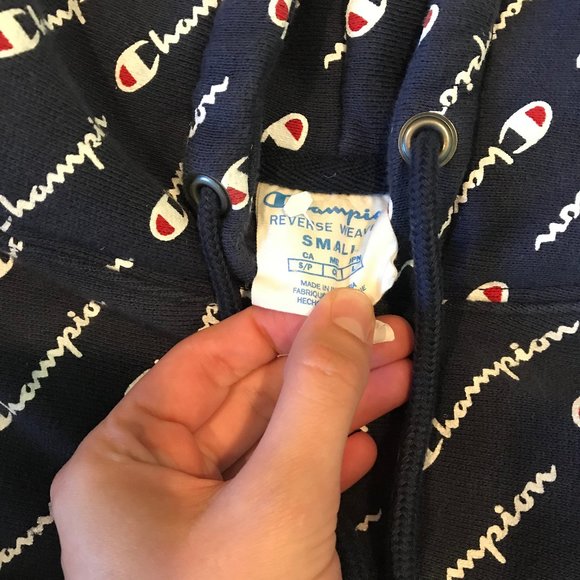 Champion Cropped Hoodie - Picture 3 of 3